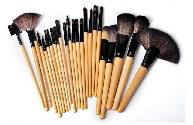 Make-up kwastenset in [kleur] met 24 brushes